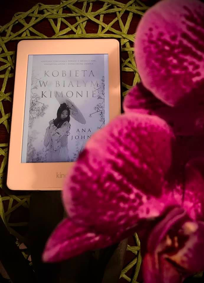 Read more about the article „Kobieta w białym kimonie” Ana Johns